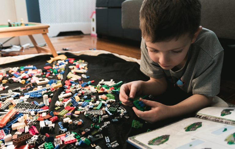 Fun Craft Kits for Kids’ DIY Projects