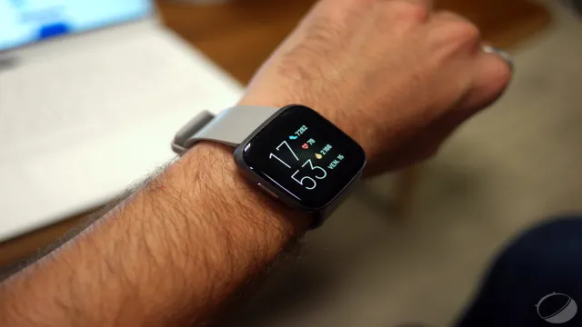 how long does a fitbit versa 2 last